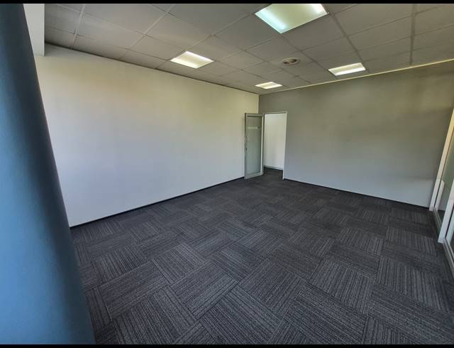 150M² OFFICE TO LET IN RIVONIA